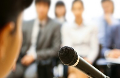 Говорить легко: советы для публичных выступлений на профессиональном уровне